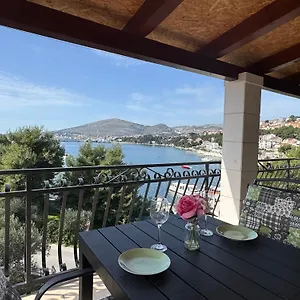 Apartment Mirella 20 M From The Sea - Free Parking, Trogir